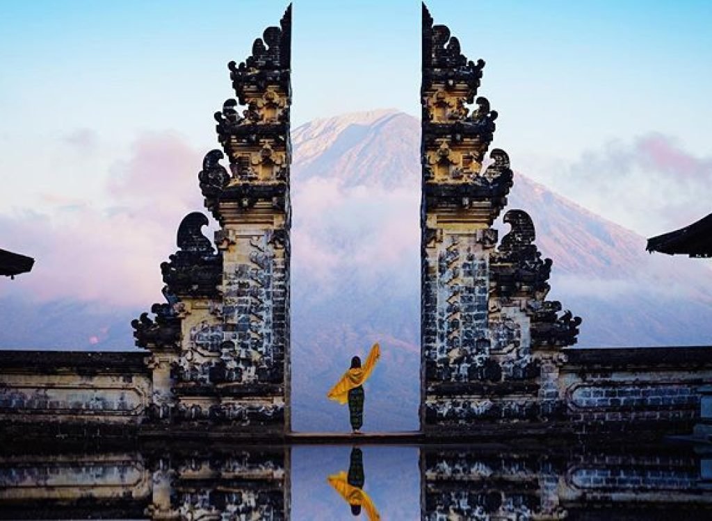 Lempuyang Temple1
